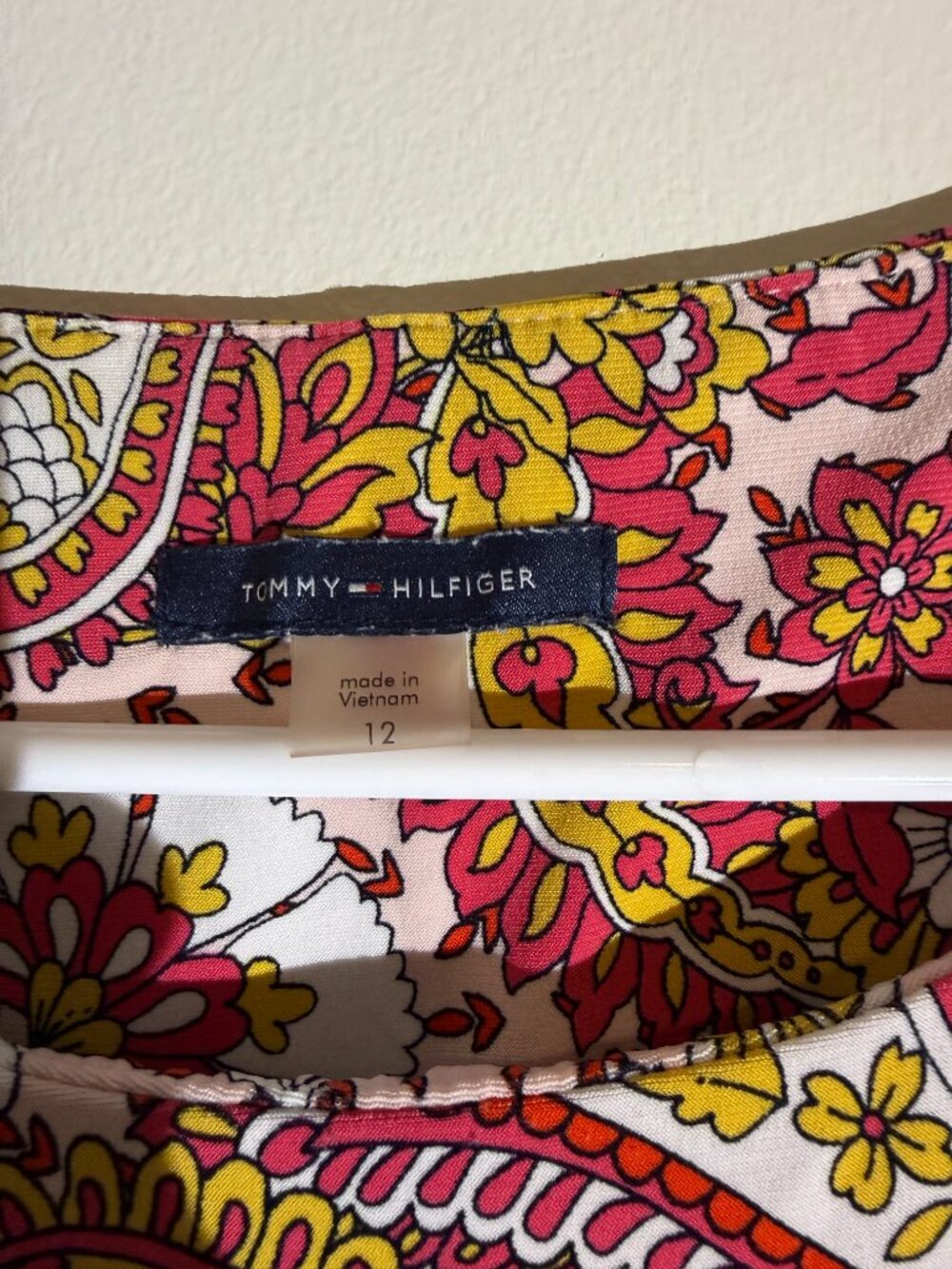 Tommy Hilfiger Pink & Yellow Paisley Floral Sleeveless Sheath Dress | Size 12 - Picture 2 of 2
